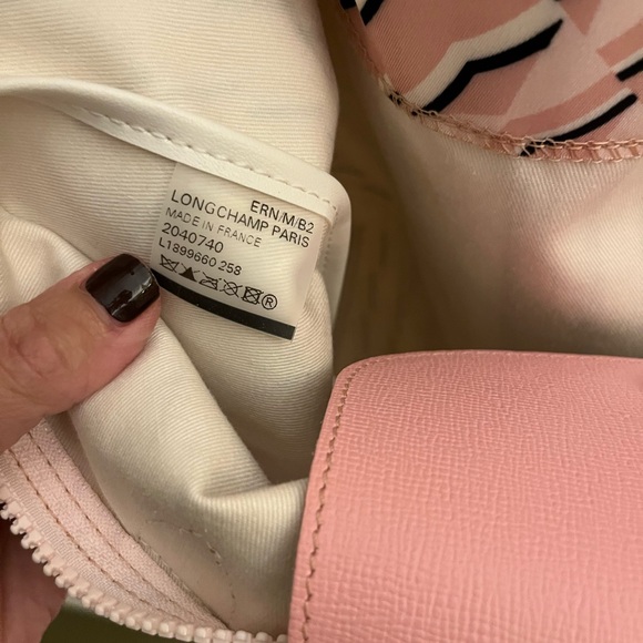 Longchamp tote  👜- like new - Picture 9 of 11